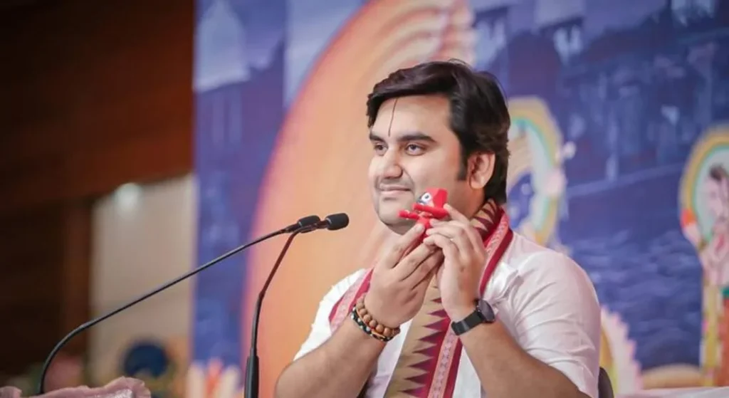 Kai Janmon Se Bula Rahe Ho Lyrics in Hindi and English - By Indresh Upadhyay Indresh Upadhyay